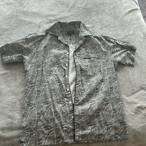 Men’s Grey Button Up Shirt